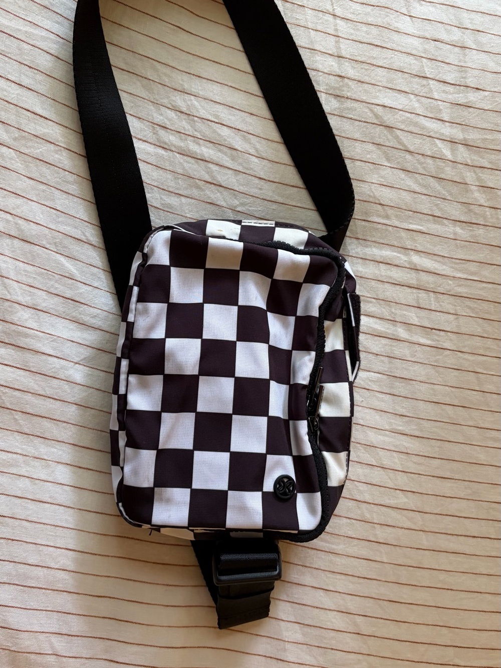 The Inde Quick Bag with S&W Bodyguard 380